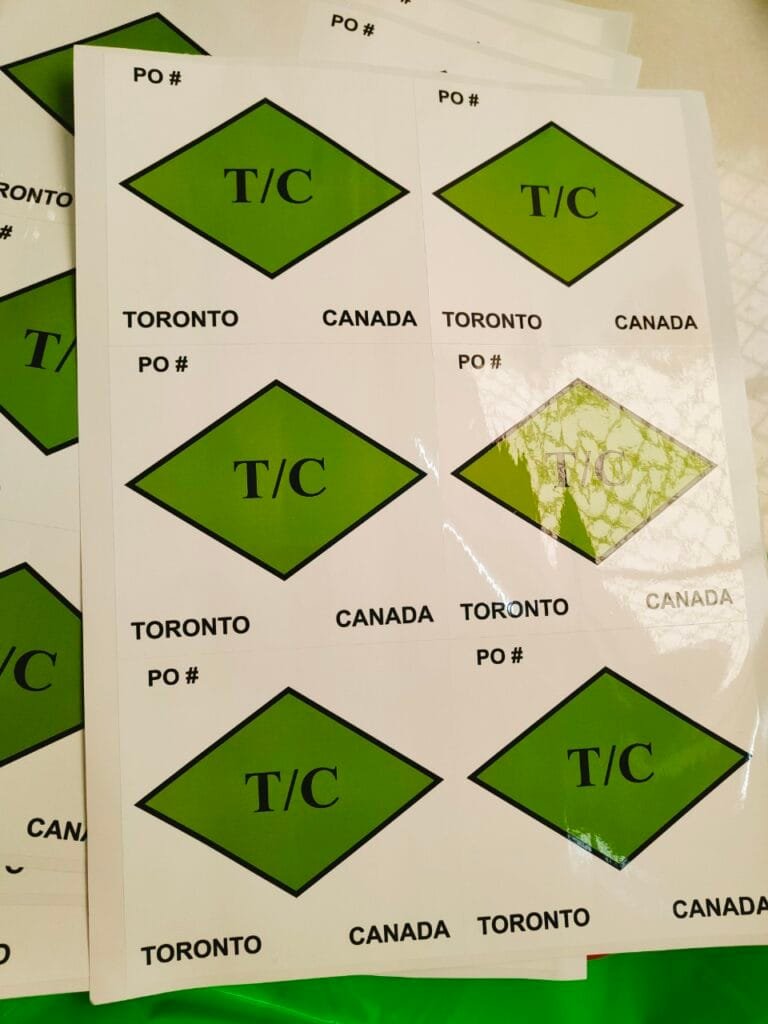 Tem Phụ và Tính Năng Đổi Màu