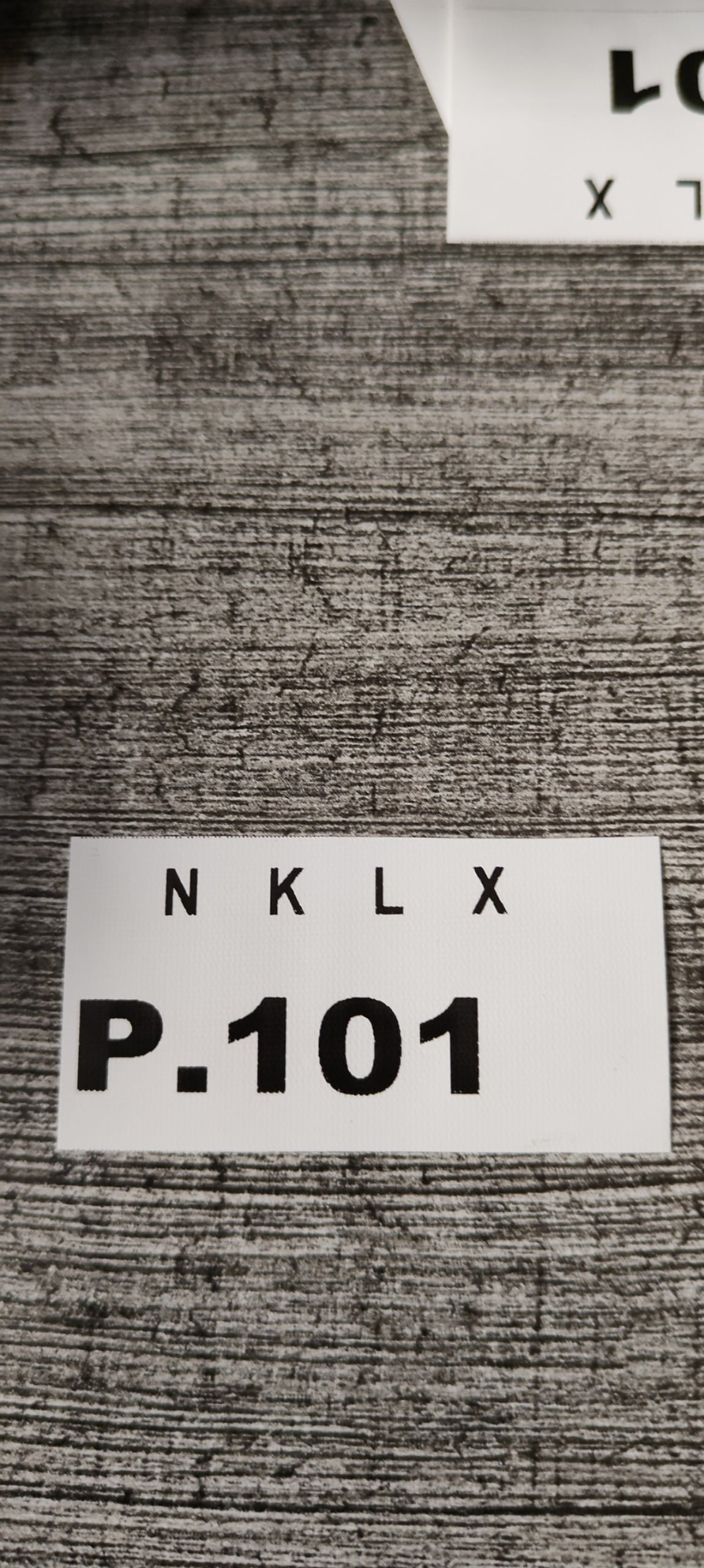 Các Ứng Dụng Thực Tế Của Tem Vải Satin Trong Ngành Công Nghiệp - ảnh 2