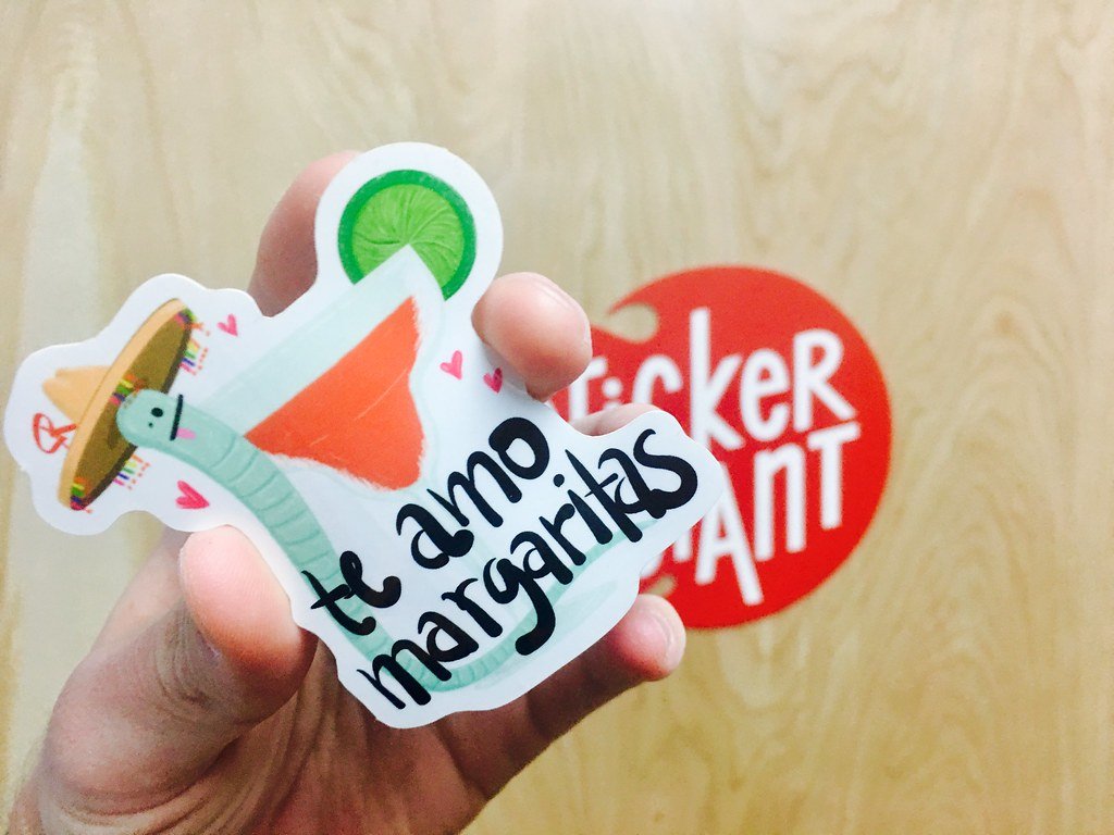 thiết kế tem phụ