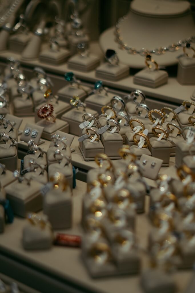 thiết kế tem vàng bạc